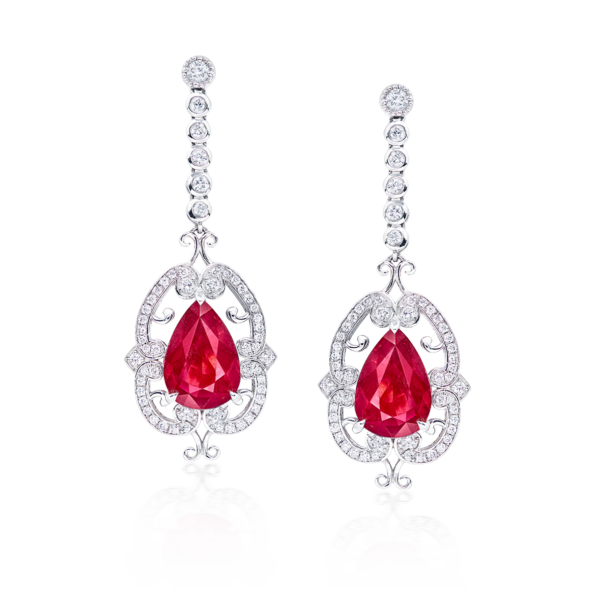 6.09克拉 莫三比克天然無燒艷彩紅寶鑽石耳環
Pair of Mozambique Vivid Red 
Ruby and Diamond Pendant Earrings