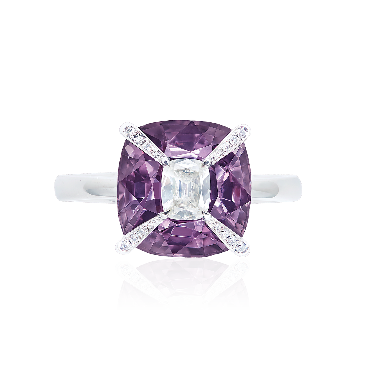 緬甸天然無燒紫尖晶石鑽戒 7.33克拉
Burma Purple Spinel And
Diamond Ring 