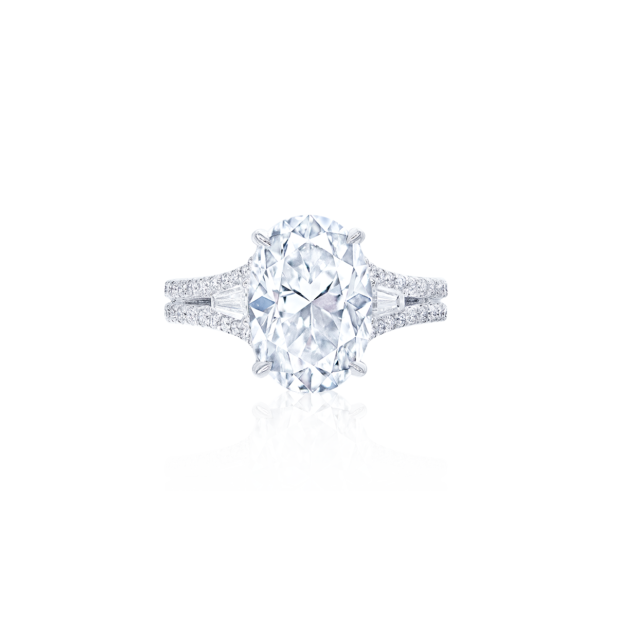 GIA 4.01 克拉 白鑽鑽戒
DIAMOND RING