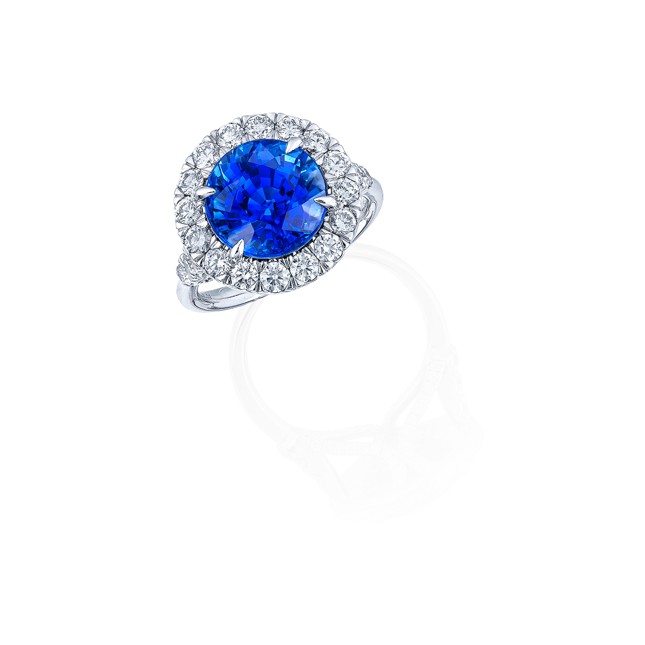 7.68 克拉 皇家藍藍寶石鑽戒
Royal Blue Sapphire and 
Diamond Ring