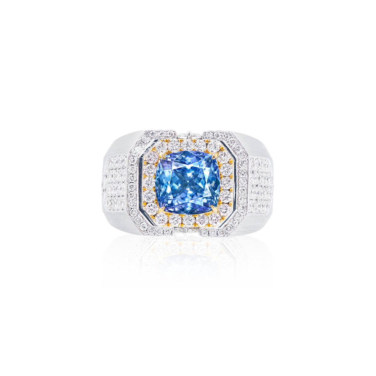 3.40克拉 丹泉石男戒
Tanzanite and Diamond Ring for Men